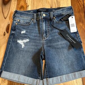 Liverpool Women's Distressed Blue Jean The Short Kristy Short size 2 / 26